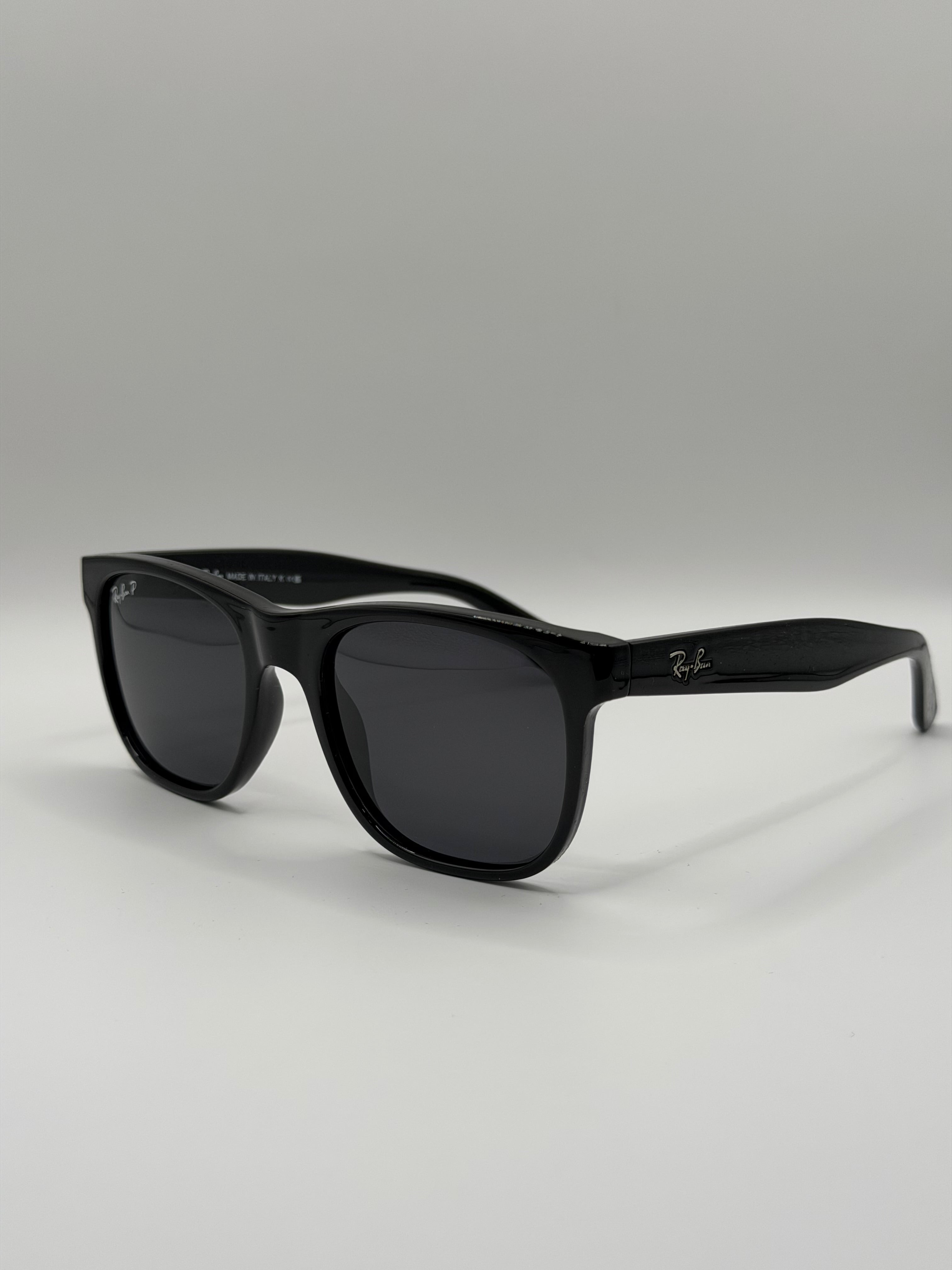 Ray ban