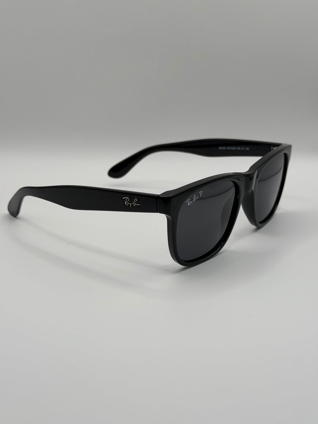 Ray ban
